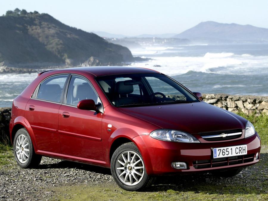  Chevrolet Lacetti Hatchback 2004 года  (фото 14 из 26)